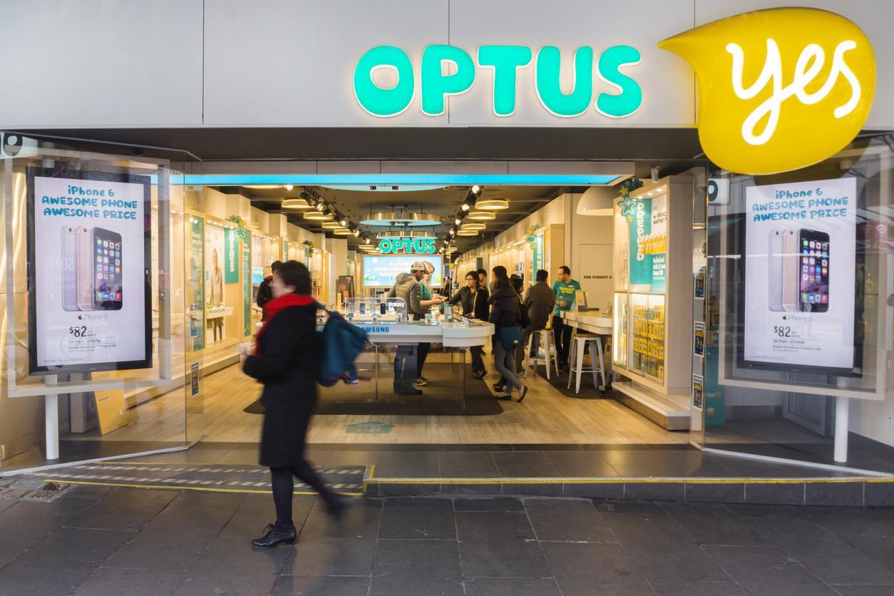 Optus storefront